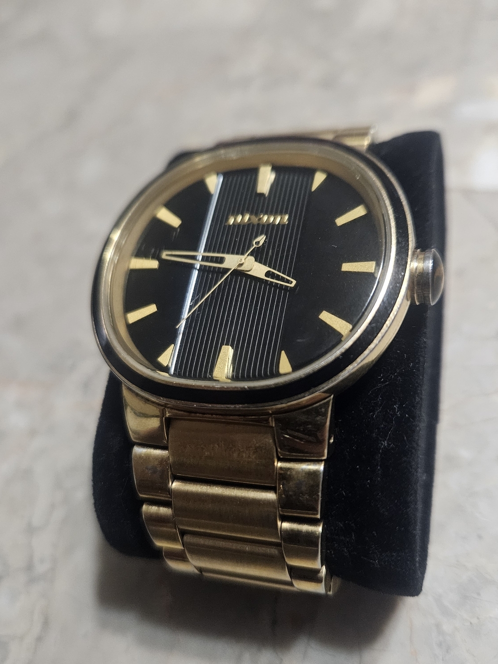 Nixon "The Capitol" With Brand New Battery